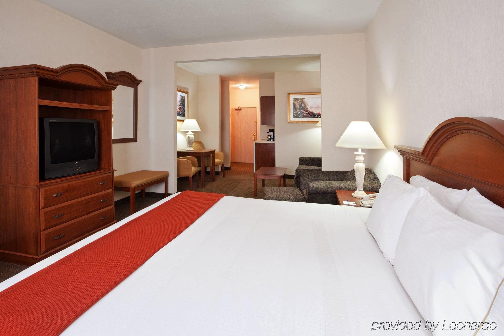 فندق فندق وأجنحة هوليداي إن إكسبريس ماريون الغرفة الصورة